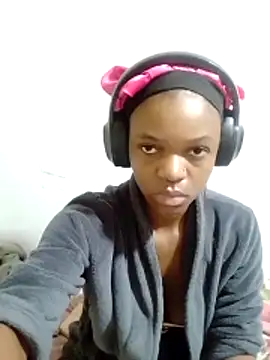 Snapshot of Sammmynoe chatting on 06.14.26 Sammmynoe online show from 06.14.26