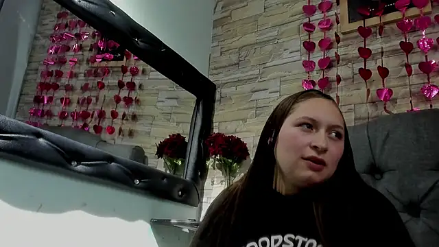 Snapshot of dakotaa_blonde chatting on 04.13.26 dakotaa blonde online show from 04.13.26