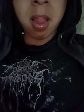 Snapshot of Alxzs chatting on 04.16.26 Alxzs online show from 04.16.26