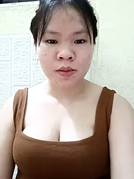 Seraphinahh online show from 04.17.26