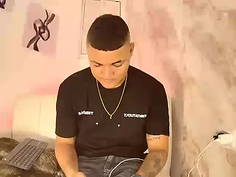 Snapshot of Dante__jons chatting on 04.15.26 Dante jons online show from 04.15.26