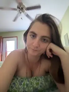 prettykitttty online show from 04.14.26