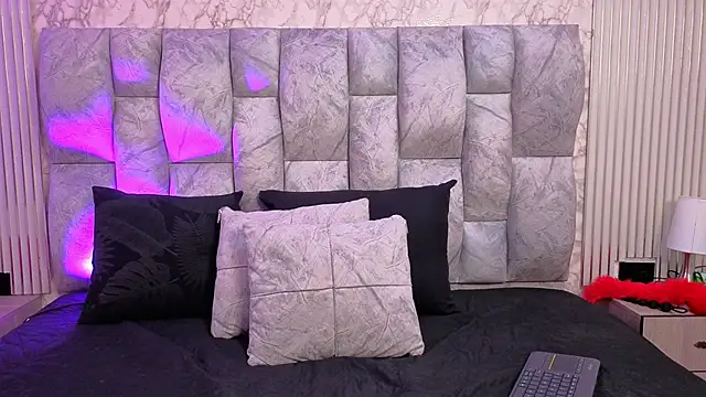 Thaliavegas online show from 04.15.26