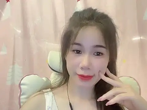 Snapshot of Luna3579 chatting on 05.22.26 Luna3579 online show from 05.22.26