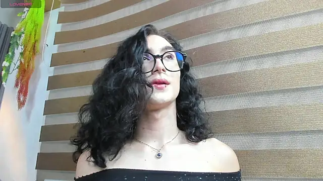 Snapshot of Shammy_rosse chatting on 07.20.26 Shammy rosse online show from 07.20.26