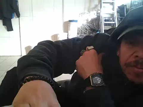 Snapshot of Oskr2024XXX chatting on 12.18.24 Oskr2024XXX online show from 12.18.24