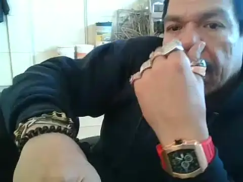 Snapshot of Oskr2024XXX chatting on 12.30.24 Oskr2024XXX online show from 12.30.24