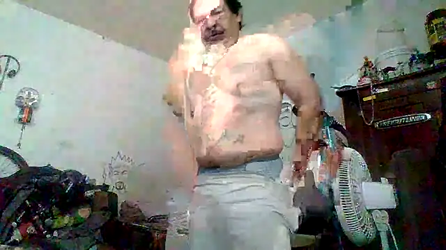 Snapshot of Oskr2024XXX chatting on 10.15.25 Oskr2024XXX online show from 10.15.25