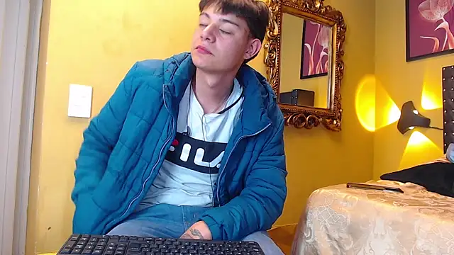 Snapshot of luckk_ chatting on 04.19.26 luckk online show from 04.19.26