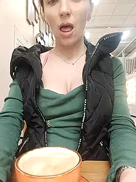 Naughty Queen0 online show from 04.19.26