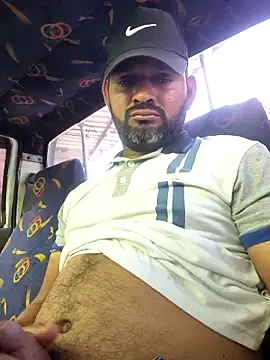 Snapshot of castellano10 chatting on 04.15.26 castellano10 online show from 04.15.26