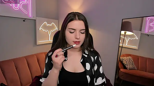 Snapshot of AliceLiador_ chatting on 05.17.26 AliceLiador online show from 05.17.26
