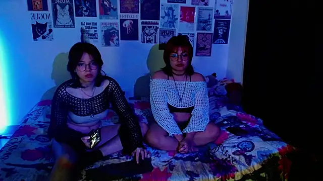 Snapshot of Red-Cherry2 chatting on 05.17.26 Red-Cherry2 online show from 05.17.26