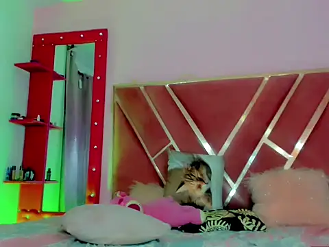 Dollcute  online show from 05.05.26