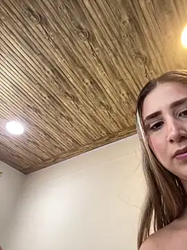 LiaSantanna online show from 05.20.26