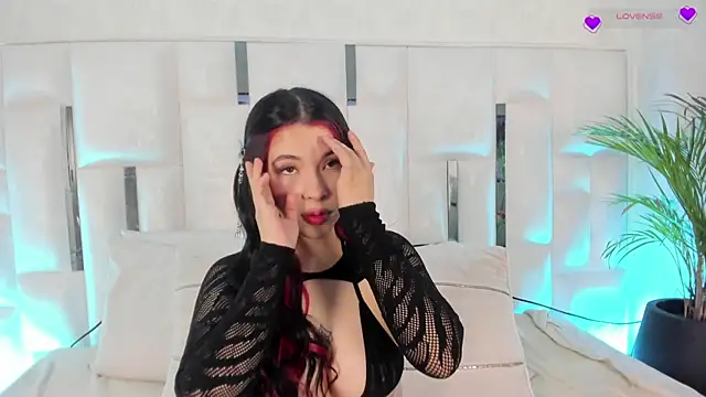 imnikaa  online show from 04.19.26