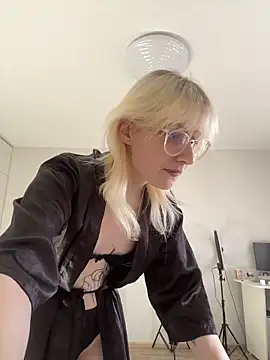 Blondie Picxel   online show from 04.23.26