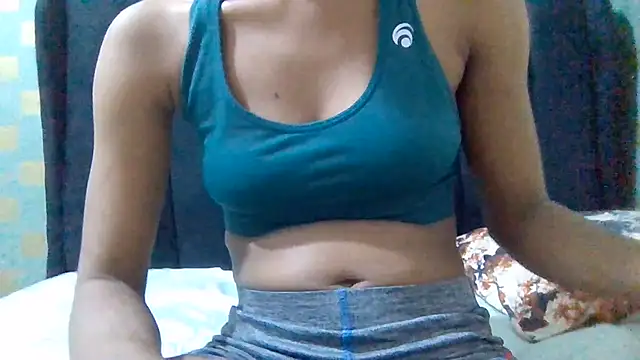 Snapshot of Tessy- chatting on 06.29.26 Tessy- online show from 06.29.26