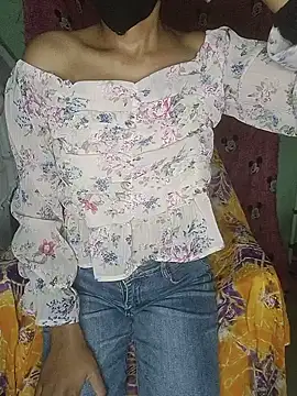 Snapshot of Rashmika__Rouni chatting on 05.19.26 Rashmika Rouni online show from 05.19.26