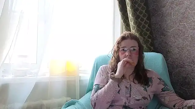 Miss SandraX online show from 04.25.26