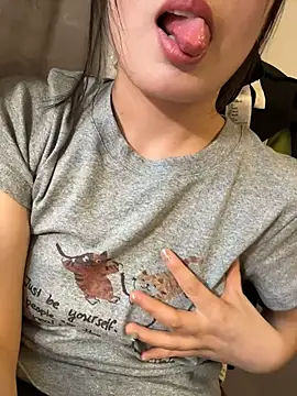 Faye-baby online show from 05.15.26