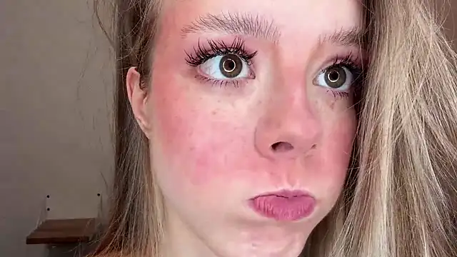 Catrinee online show from 05.21.26