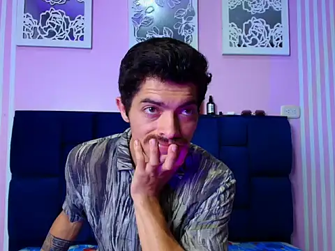 Snapshot of taylor_Stele chatting on 04.29.26 taylor Stele online show from 04.29.26