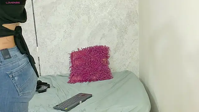 taylor gil0 online show from 05.16.26