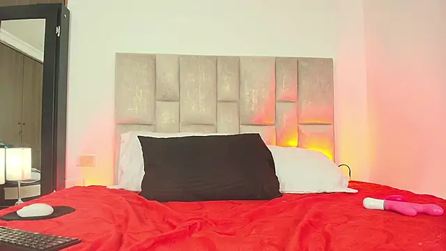 hott mature online show from 06.17.26