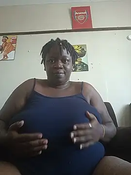 PrettyMissB online show from 06.08.26