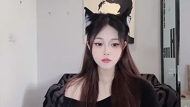 KiKi-011 online show from 06.19.26
