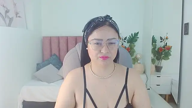 hanne monroe online show from 04.24.26