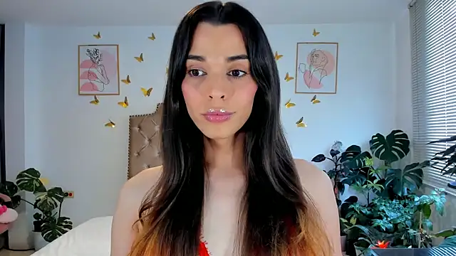 Snapshot of bella_grego chatting on 06.21.26 bella grego online show from 06.21.26