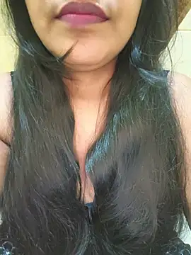 Snapshot of Newragini chatting on 06.04.26 Newragini online show from 06.04.26
