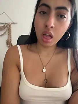 Snapshot of Lily_Rush chatting on 06.18.26 Lily Rush online show from 06.18.26