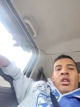 MR GOLDEN04 online show from 04.17.26