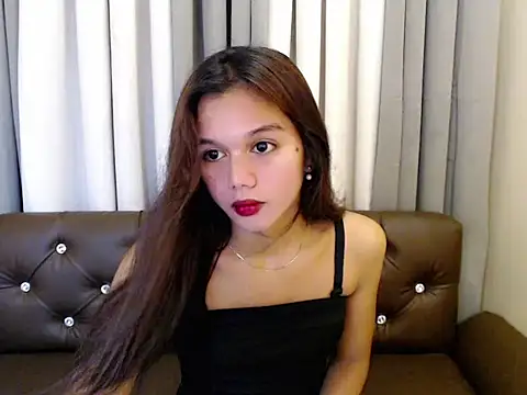 Snapshot of marie_castro chatting on 05.10.26 marie castro online show from 05.10.26