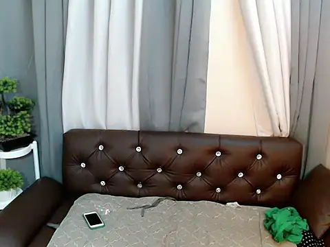 Snapshot of marie_castro chatting on 05.12.26 marie castro online show from 05.12.26