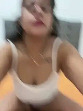 Sophie  Hot1 online show from 04.18.26