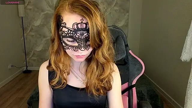 Snapshot of Margo_Kelly chatting on 05.18.26 Margo Kelly online show from 05.18.26