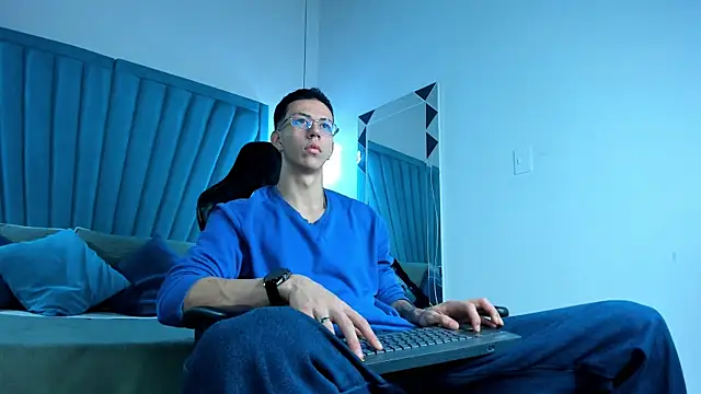 OliverThompsonJS online show from 06.18.26