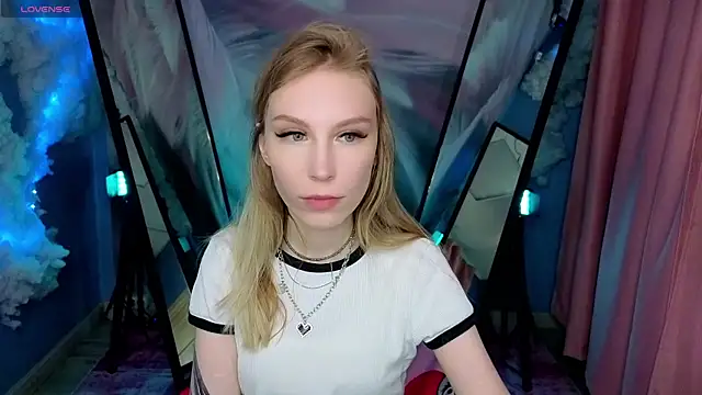 MilaDuales online show from 05.06.26