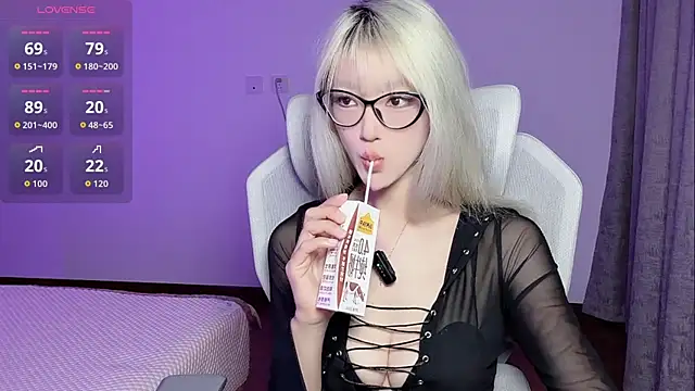 Luyann- online show from 07.10.26
