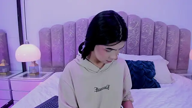 Snapshot of Channel_sofia chatting on 05.31.26 Channel sofia online show from 05.31.26