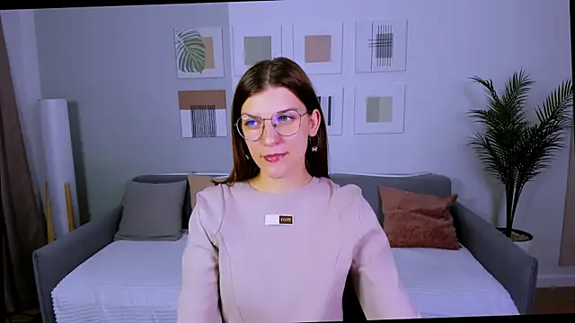Snapshot of AnnaThorne chatting on 04.28.26 AnnaThorne online show from 04.28.26
