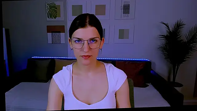 Snapshot of AnnaThorne chatting on 05.02.26 AnnaThorne online show from 05.02.26