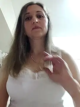 irresistibelle online show from 04.23.26