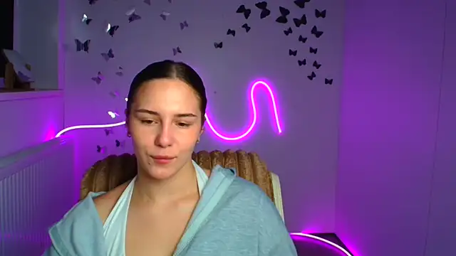 Snapshot of Kyara_ra chatting on 07.20.26 Kyara ra online show from 07.20.26