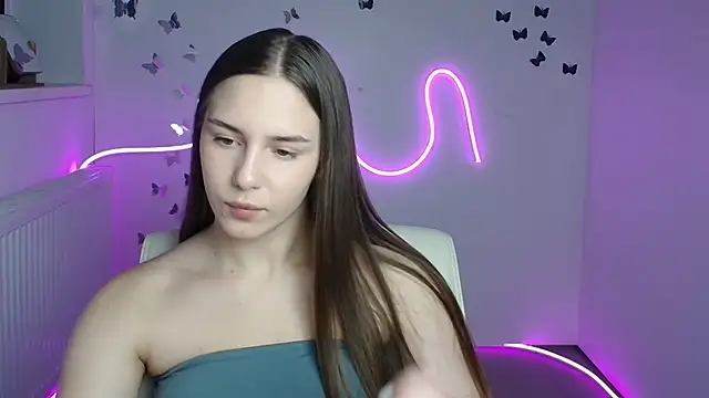 Snapshot of Kyara_ra chatting on 07.23.26 Kyara ra online show from 07.23.26