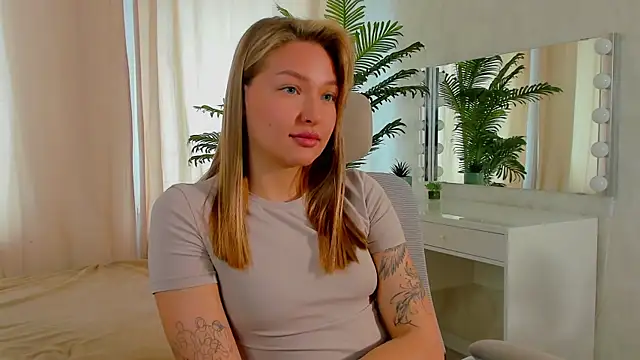 FidelaMendolia online show from 04.18.26